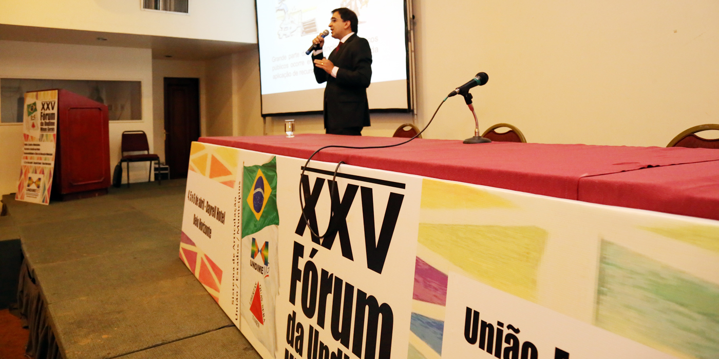 O coordenador foi convidado para falar sobre as auditorias operacionais em educação (Foto: Thiago Rios)